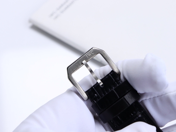 アイ・ダブリュー・シー角部分ディテール